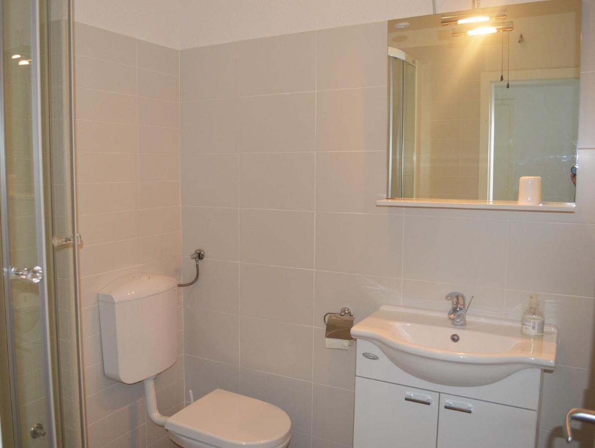 Apartments With A Parking Space Makarska - 11361 Exterior foto